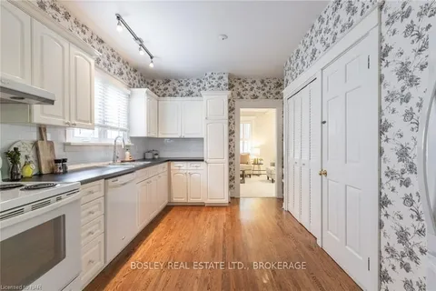 171 ALEXANDRA St, Port Colborne, ON L3K 2Y6