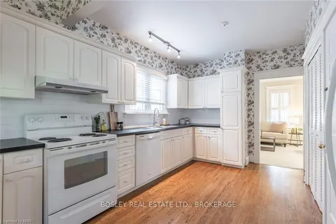 171 ALEXANDRA St, Port Colborne, ON L3K 2Y6