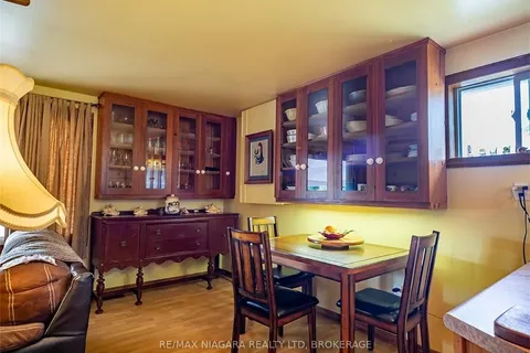 527 PINECREST Rd, Port Colborne, ON L3K 5V3