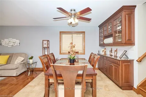 7 HUNTINGTON Lane, St. Catharines, ON L2S 3J5