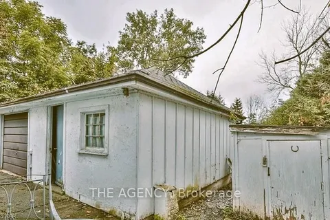 75 CROOKS St, Fort Erie, ON L2A 4H2