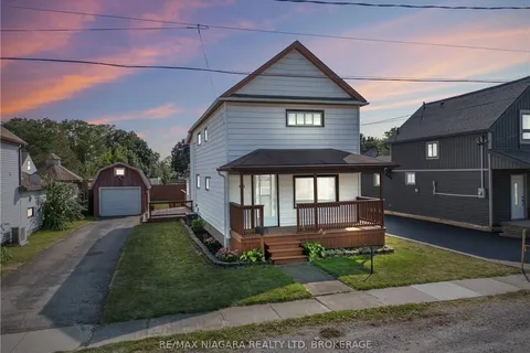 46 PINE St, Port Colborne, ON L3K 3N5