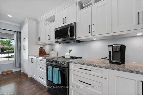 163 CHAMPLAIN Dr, Fort Erie, ON L2A 1Z9