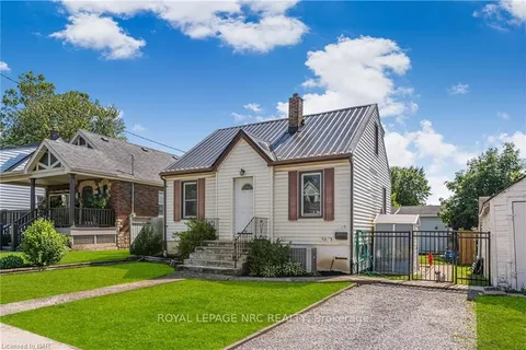 19 CAMPBELL Ave, St. Catharines, ON L2P 2M3