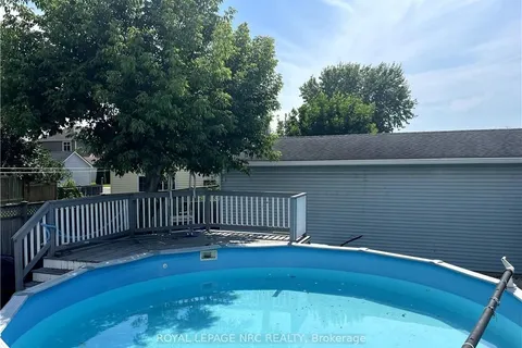 19 CAMPBELL Ave, St. Catharines, ON L2P 2M3