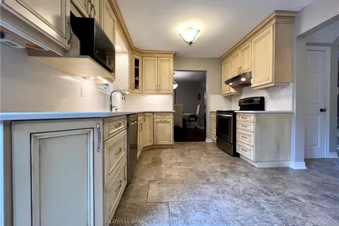 8 MEADOWBROOK Lane, Pelham, ON L0S 1E4