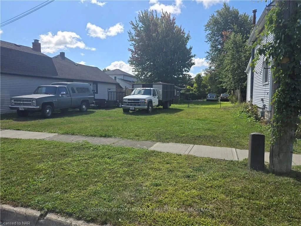 55 LOUIS St, Port Colborne, ON L3K 1C4