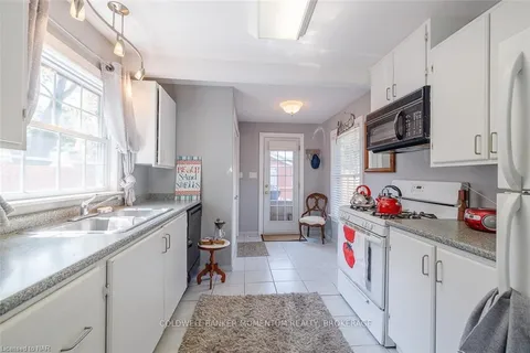 263 MAPLEWOOD Ave, Fort Erie, ON L0S 1B0