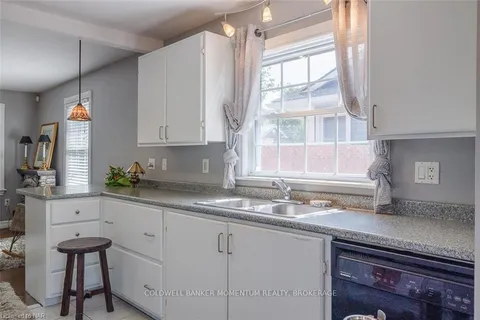 263 MAPLEWOOD Ave, Fort Erie, ON L0S 1B0