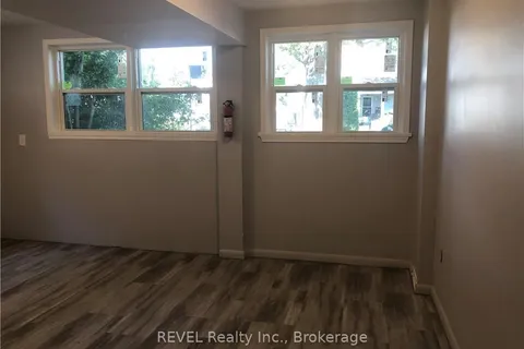 4591 HOMEWOOD Ave, Niagara Falls, ON L2E 4X9