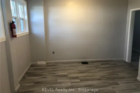 4591 HOMEWOOD Ave, Niagara Falls, ON L2E 4X9