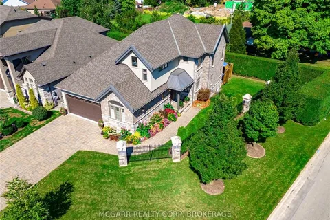 1 TUSCANY Crt, St. Catharines, ON L2S 0E2