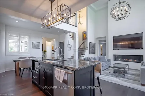 1 TUSCANY Crt, St. Catharines, ON L2S 0E2