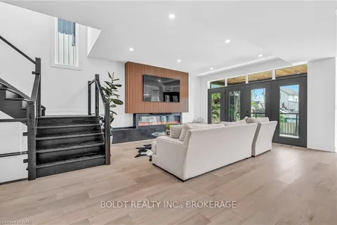 14 BERGENSTEIN Cres, Pelham, ON L0S 1E6