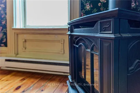 348 RIDGE Rd, Fort Erie, ON L0S 1N0