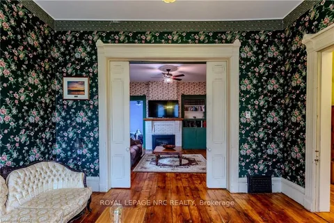 348 RIDGE Rd, Fort Erie, ON L0S 1N0