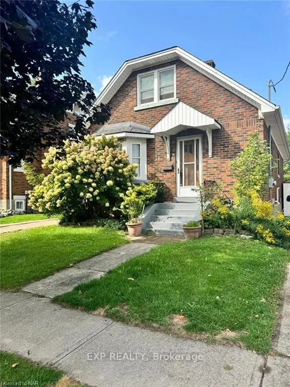 31 FITZGERALD St, St. Catharines, ON L2R 4B5