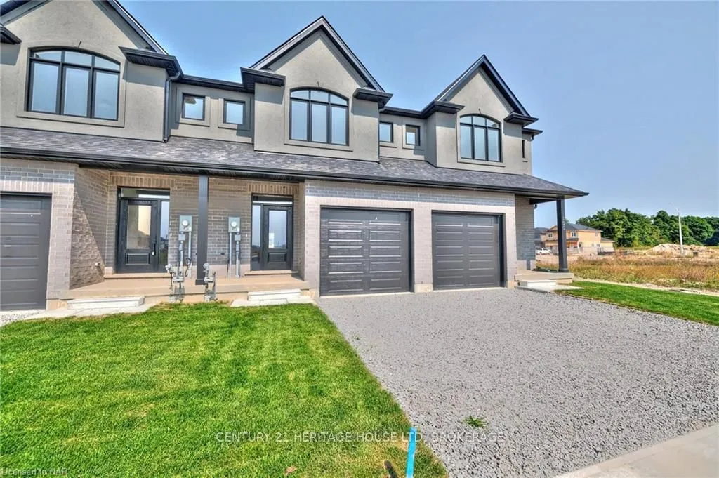 102 ELVIRA Way, Thorold, ON L2V 0B7