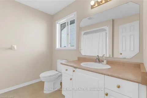 67 JENNIFER Cres, St. Catharines, ON L2M 7Z1