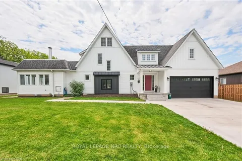 2 HILDA St, Welland, ON L3C 0H3