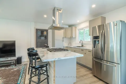 44 HOWARD Ave, St. Catharines, ON L2N 3X1