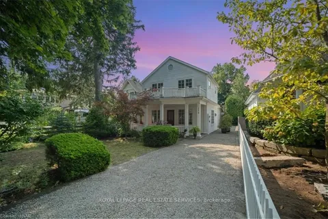 174 PRIDEAUX St, Niagara-on-the-Lake, ON L0S 1J0