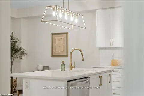 7924 ODELL Cres, Niagara Falls, ON L2H 2Y6