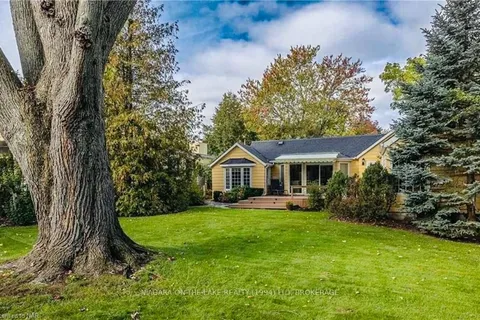 282 GATE St, Niagara-on-the-Lake, ON L0S 1J0