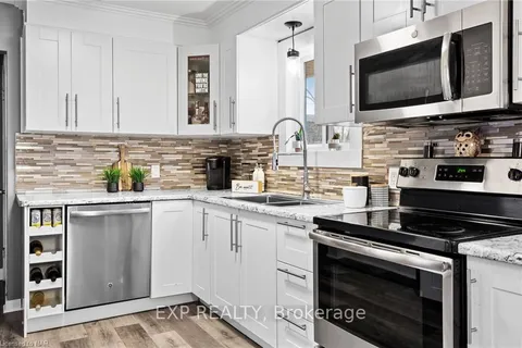 6536 GLENGATE St, Niagara Falls, ON L2E 5S7