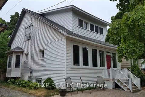 47 ALBERT St, St. Catharines, ON L2R 2G8