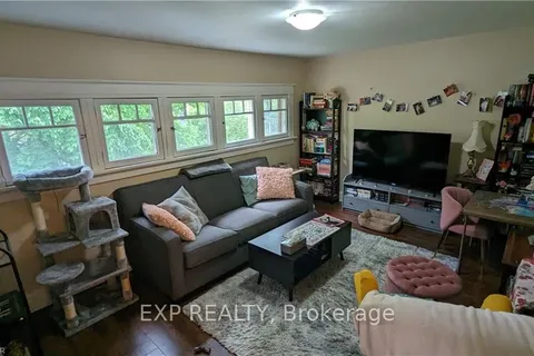 47 ALBERT St, St. Catharines, ON L2R 2G8