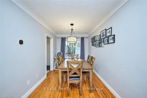 5985 SCOTT St, Niagara Falls, ON L2E 3B3