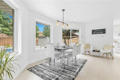 104 SPRUCESIDE Cres, Pelham, ON L0S 1E1