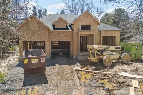 7 CIRCLE St, Niagara-on-the-Lake, ON L0S 1J0