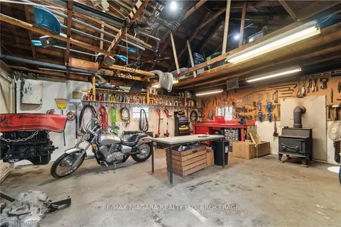 100 ELGIN St, Port Colborne, ON L3K 3K2