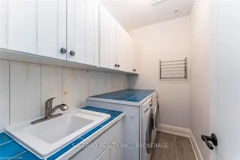 10165 CEDAR CREST Rd, Wainfleet, ON L3K 5V4