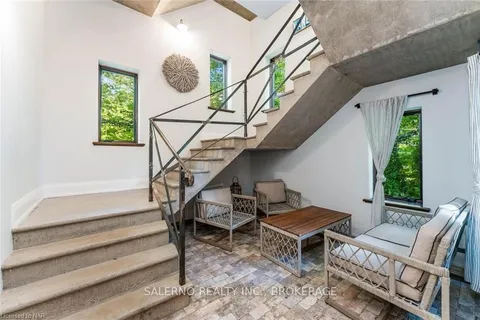 10165 CEDAR CREST Rd, Wainfleet, ON L3K 5V4