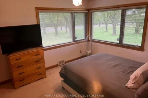 6378 MOUNTAIN Rd, Niagara Falls, ON L2E 6S4