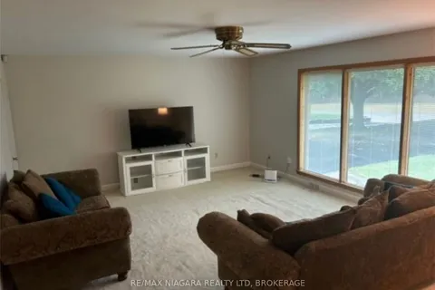 6378 MOUNTAIN Rd, Niagara Falls, ON L2E 6S4