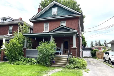 246 KENT St, Port Colborne, ON L3K 3A1