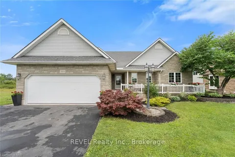 353 SOUTH PELHAM Rd, Welland, ON L3B 5N8