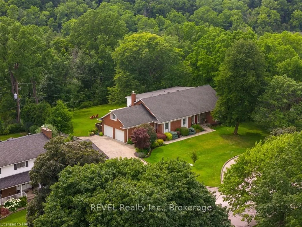 240 RIVERVIEW Blvd, St. Catharines, ON L2T 3M8