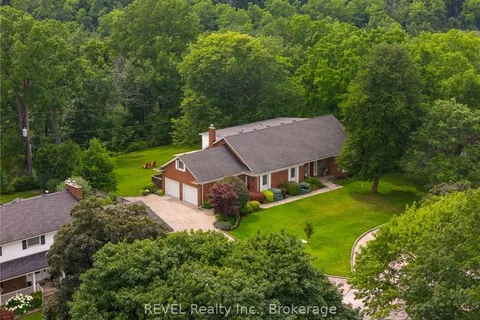 240 RIVERVIEW Blvd, St. Catharines, ON L2T 3M8