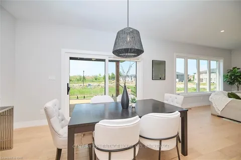 25 ALICIA Cres, Thorold, ON L2V 0M1