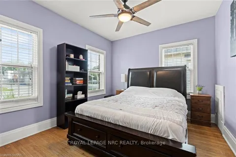 6386 CRAWFORD St, Niagara Falls, ON L2E 5Z1