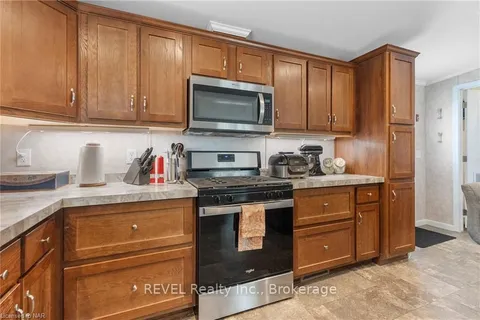 23 FOUR MILE CREEK Rd, Niagara-on-the-Lake, ON L0S 1J1