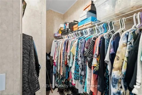 23 FOUR MILE CREEK Rd, Niagara-on-the-Lake, ON L0S 1J1