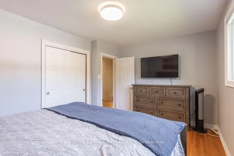 13 WARRINGTON Pl, St. Catharines, ON L2N 2N4