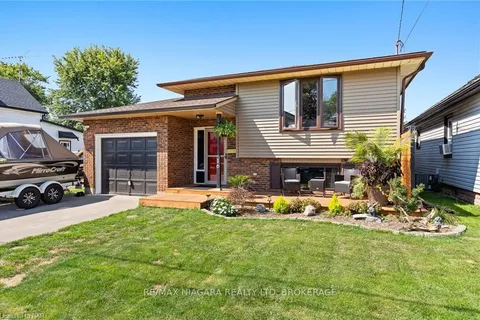 16 HARRIETT St, Welland, ON L3B 2H5