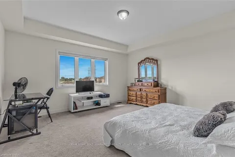 87 HOMESTEAD Way, Thorold, ON L2V 0J8